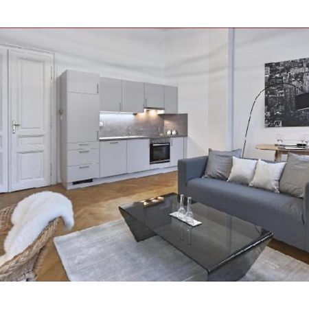 Luxurious, 2 Min To Casino And Roemertherme Baden Exterior foto