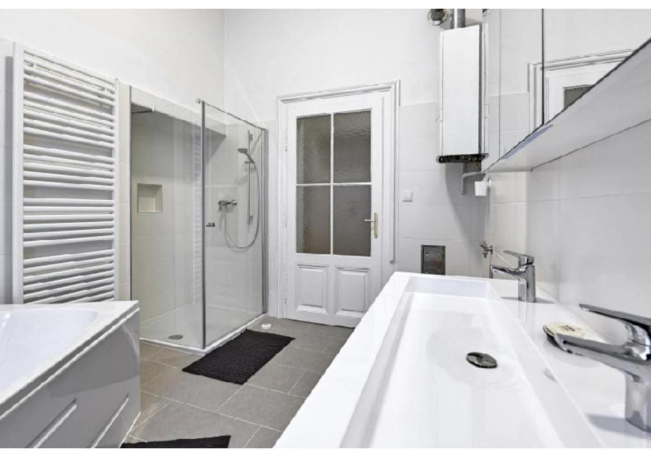 Luxurious, 2 Min To Casino And Roemertherme Baden Exterior foto
