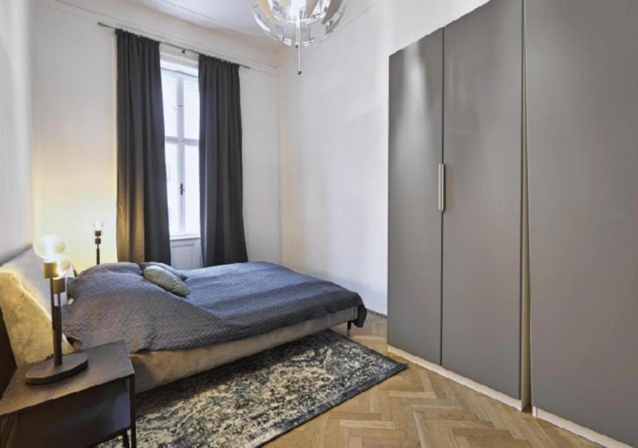 Luxurious, 2 Min To Casino And Roemertherme Baden Exterior foto