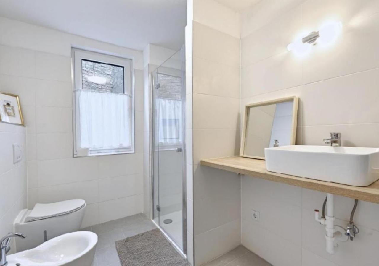 Luxurious, 2 Min To Casino And Roemertherme Baden Exterior foto