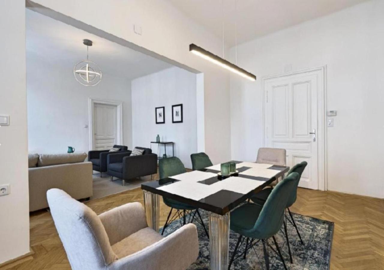 Luxurious, 2 Min To Casino And Roemertherme Baden Exterior foto