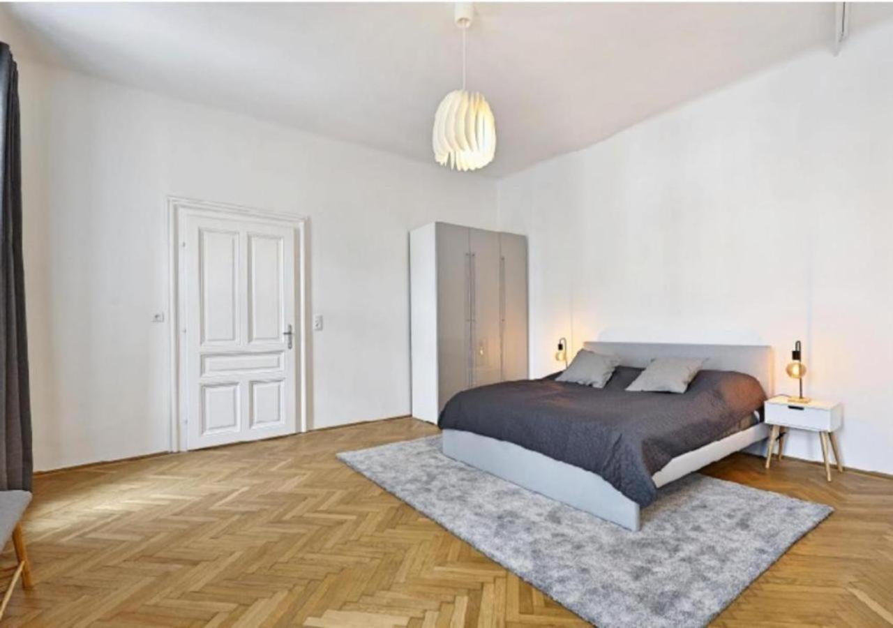 Luxurious, 2 Min To Casino And Roemertherme Baden Exterior foto
