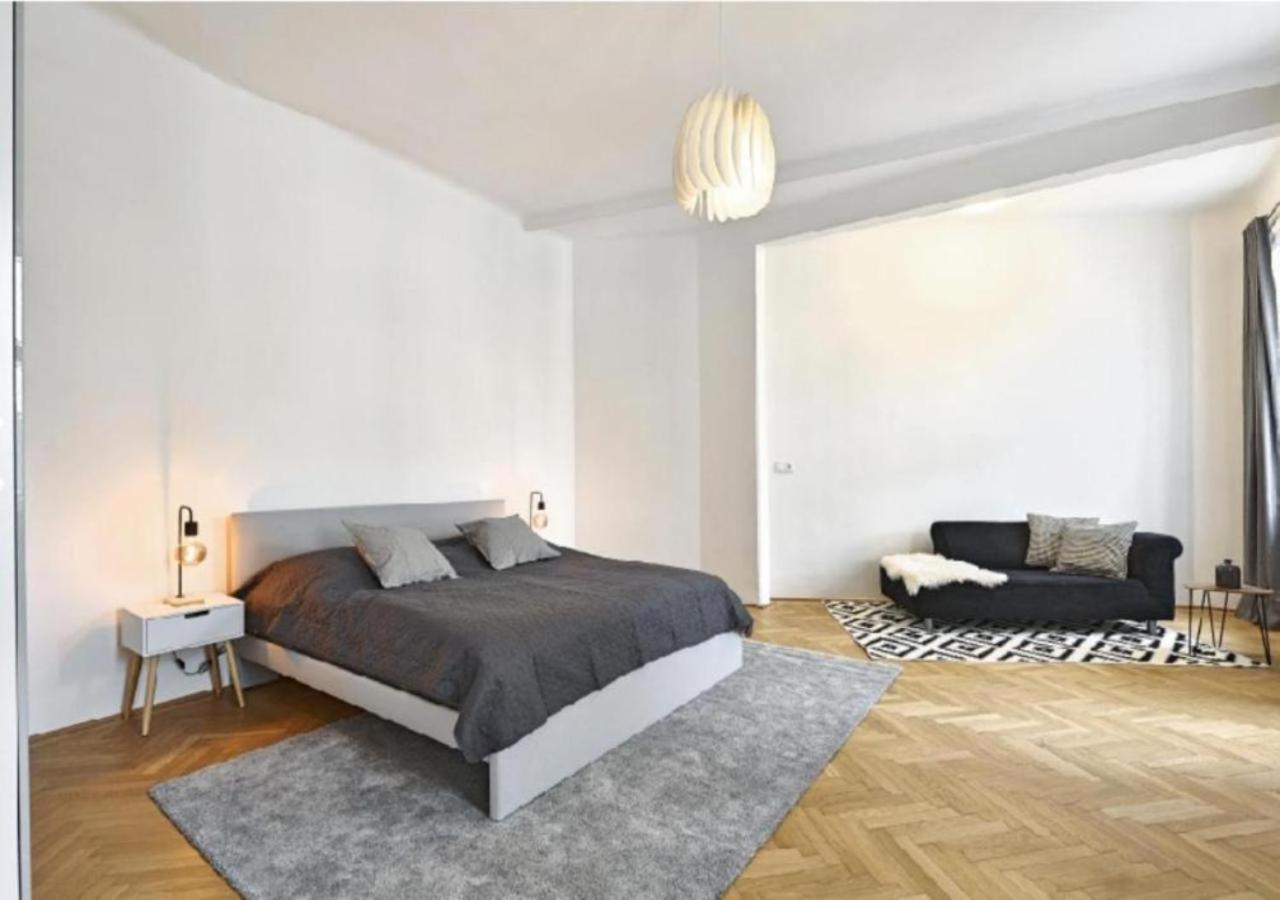 Luxurious, 2 Min To Casino And Roemertherme Baden Exterior foto